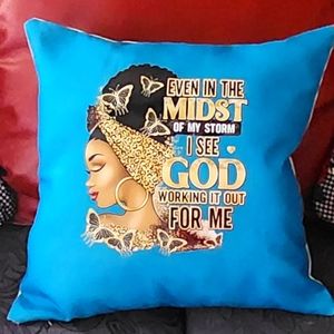 Even in the midst of my storm,I see God working it out for me! Throw pillow